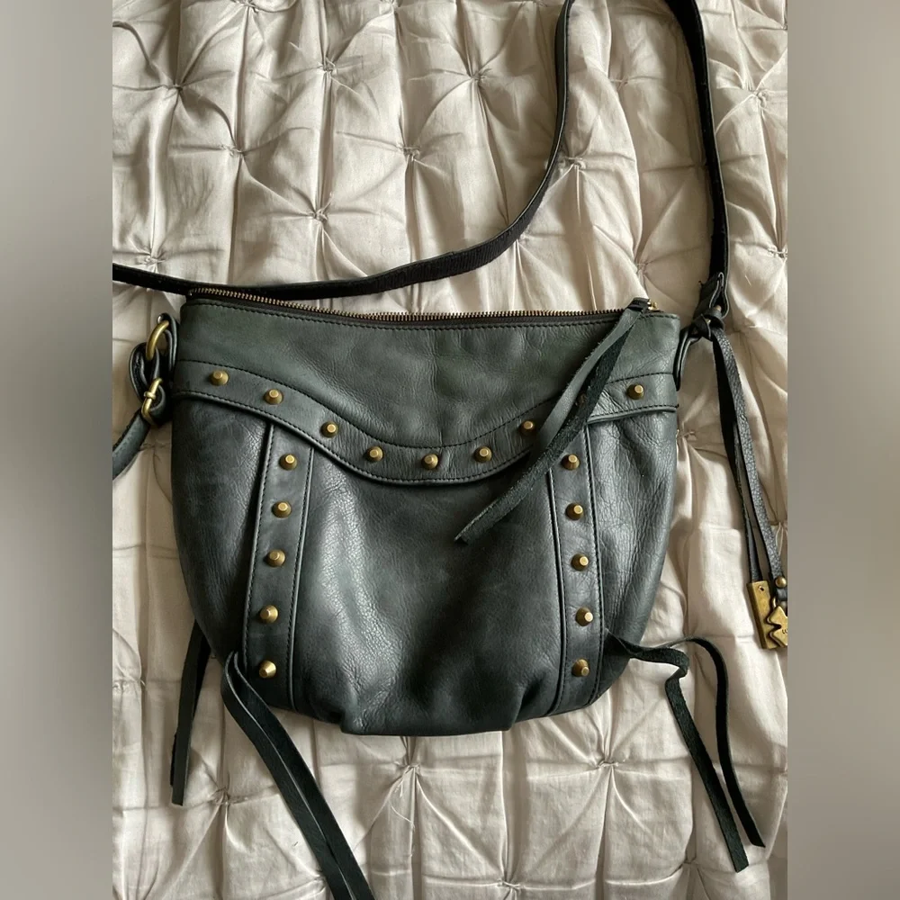 Lucky Brand saddle leather crossbody bag - Picture 1 of 12